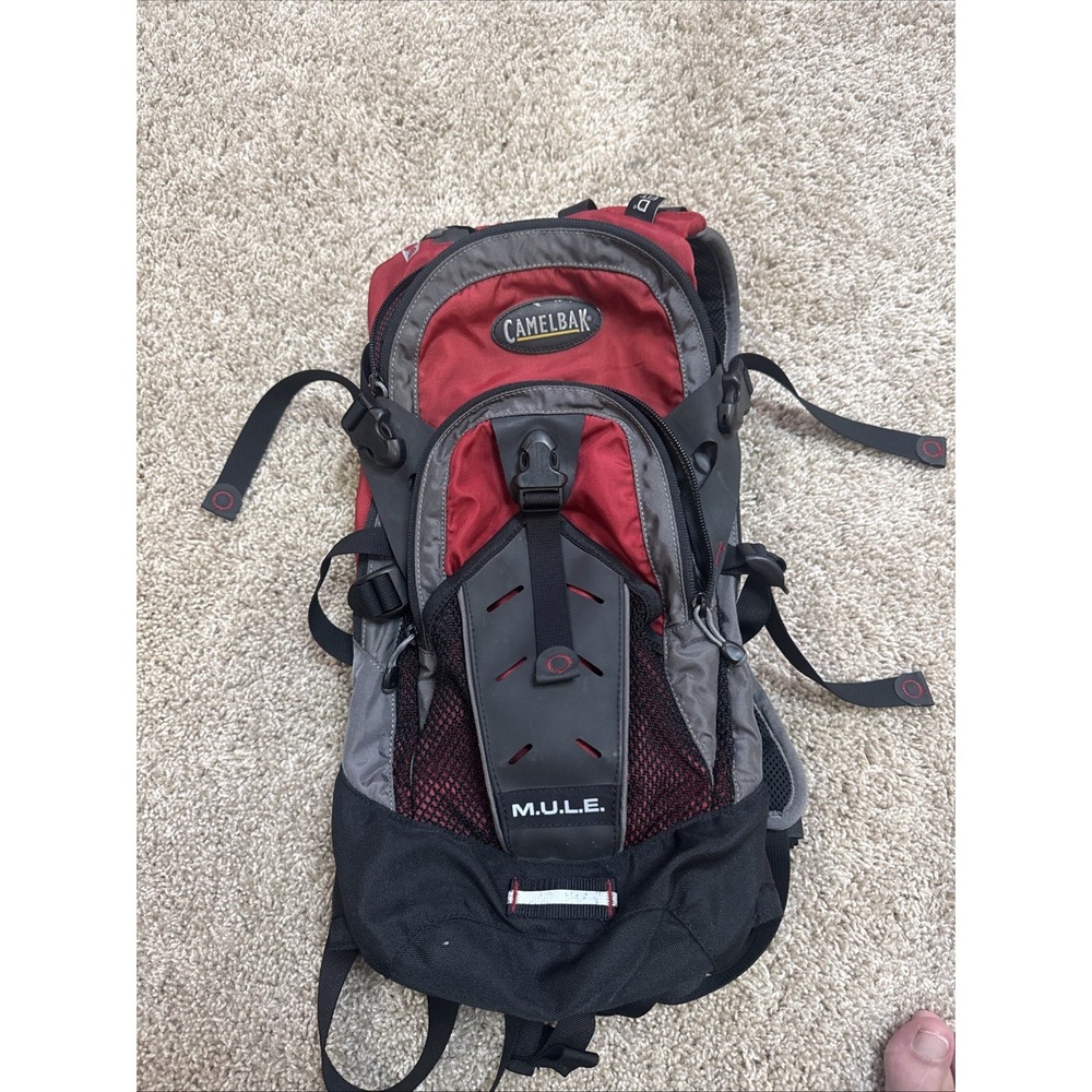 Camelbak MULE Hydration Backpack 15L Red No Bladder Storage Divider Padded NICE!